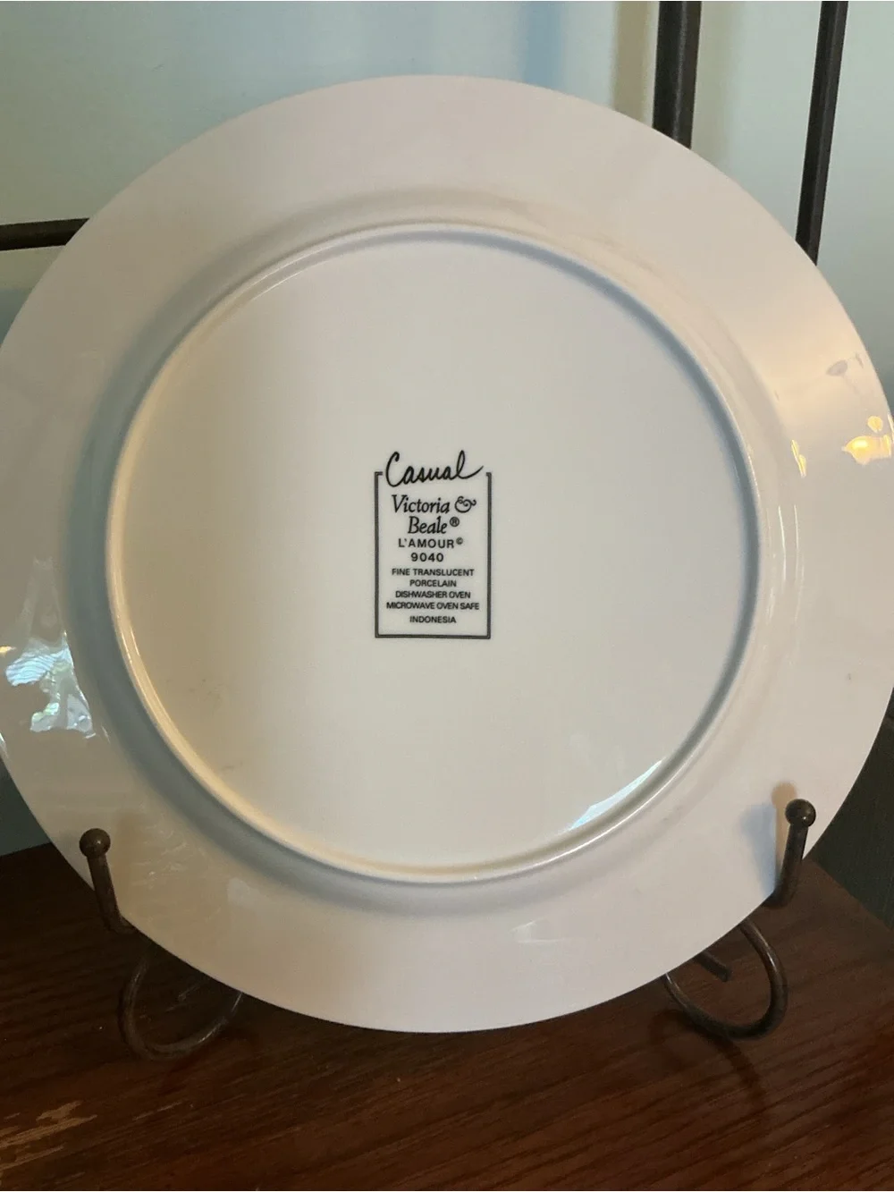 Victoria & Beale l’amour dinnerware